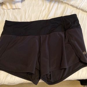 Black lulu shorts